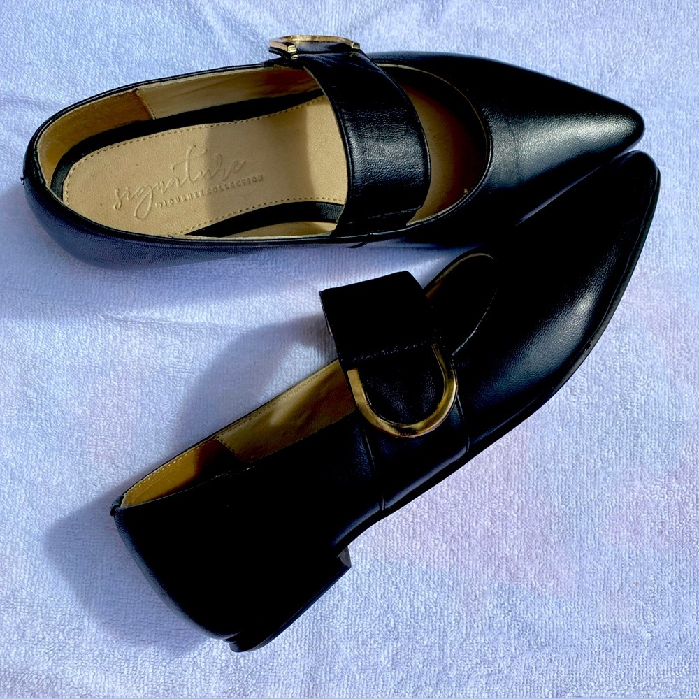 Stylish Leather Black Flats with Gold Buckle by Journee Collection